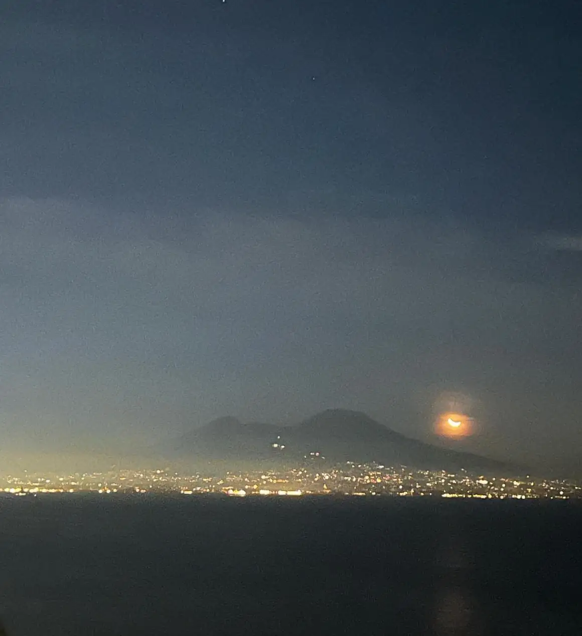 Vesuvio di notte