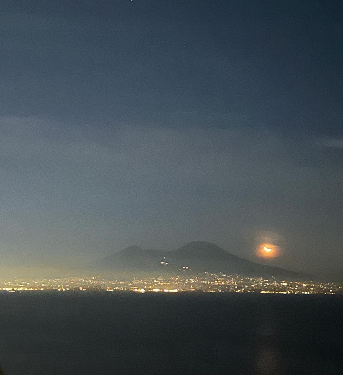 Vesuvio di notte